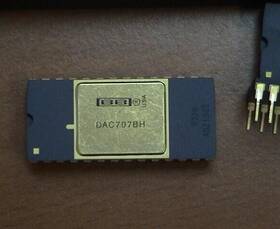 Dac707bh Burr Brown 16-bit Digital To Analog Converter Ic