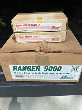 Caddx 9000e Vintage Ranger 16 Zone Security System. With Two 9060e Lcd Keypads
