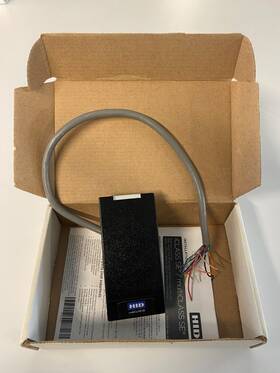 900ptpnek000fc Hid Multiclass Se Rp10 Wall Card Reader - Black