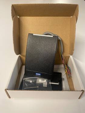 920ptntek00000 Hid Multiclass Se Rp40 Wall Switch Card Reader