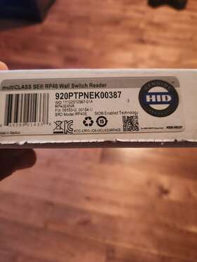 920ptpnek00387 Hid Multiclass Se Rp40 Wall Switch Reader With Bluetooth Chip