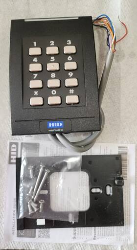 921pnnnek20000 Hid Multiclass Se Rpk40 Keypad Wall Switch Reader Model