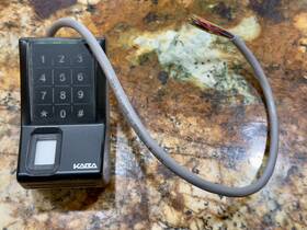 Kaba Now Part Of Dormakaba Group Ar402sa1000poe0 Fingerprint Access Control Reader Keypad Poe Canada - As Is