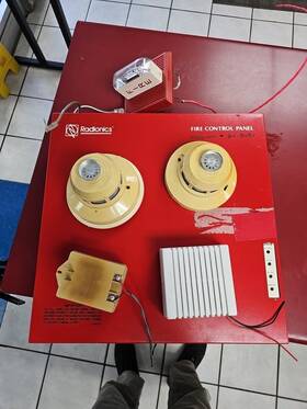 D7212 Radionics D161 Fire Alarm Control Panel Digital Communcator Transmitter D7212 Radionics D161 Fire Alarm Control Panel Digital Communcator Transmitter