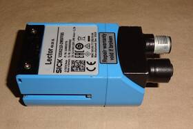 V2d621d-2msffb5 Sick Code Reader 1085376 V2d621d2msffb5 New