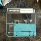 Honeywell RM7800 1012 Burner Control. Fixed Price $290.00.