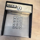 Dks Doorking 1515-081 Surface Mount Secondary Keypad Untested. Fixed Price $105.94.